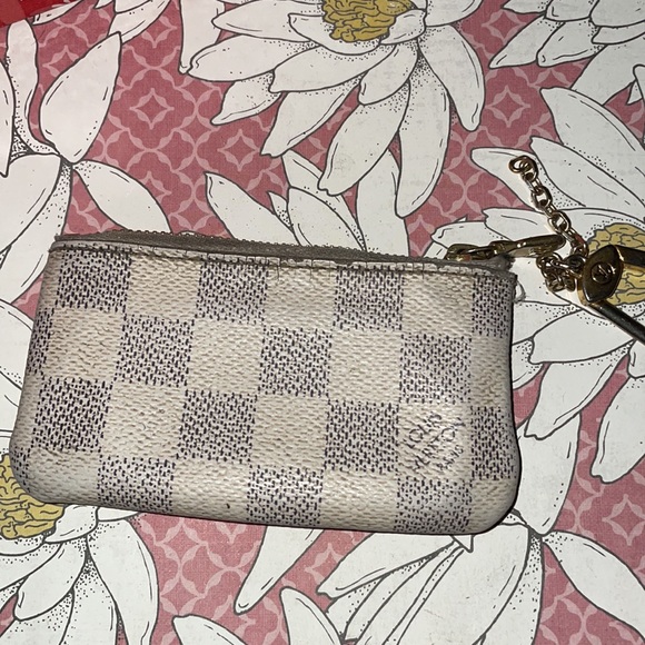 COPY - Louis Vuitton keychain - Picture 2 of 3